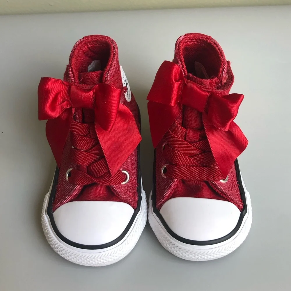 Converse Chuck Taylor All Star Bow Easy On High Top Sneaker Size: US Toddler 3C